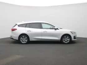 Ford Focus thumbnail 6