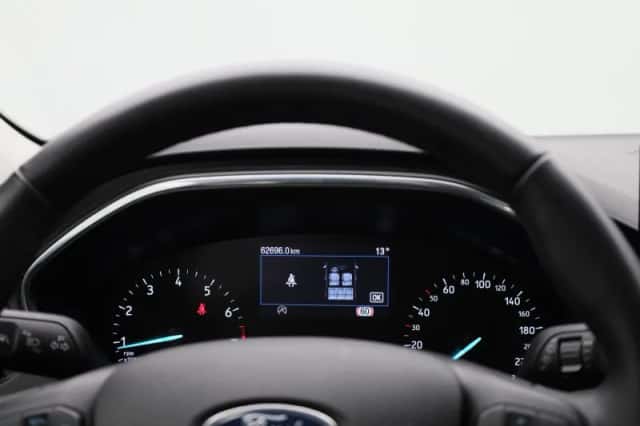 Ford Focus (2023) thumbnail 8