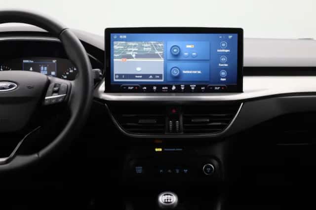 Ford Focus (2023) thumbnail 9