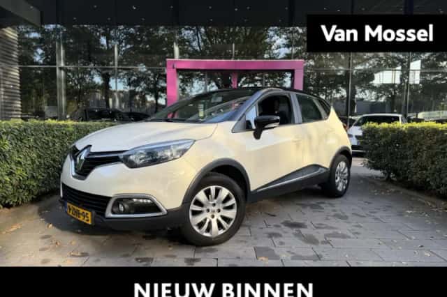 Renault Captur (2015) thumbnail 1