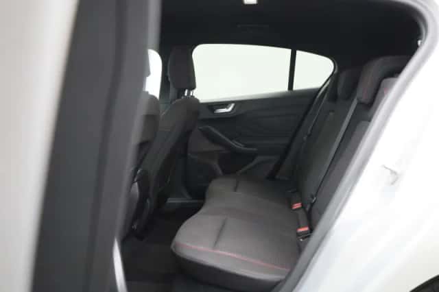 Ford Focus (2020) thumbnail 12