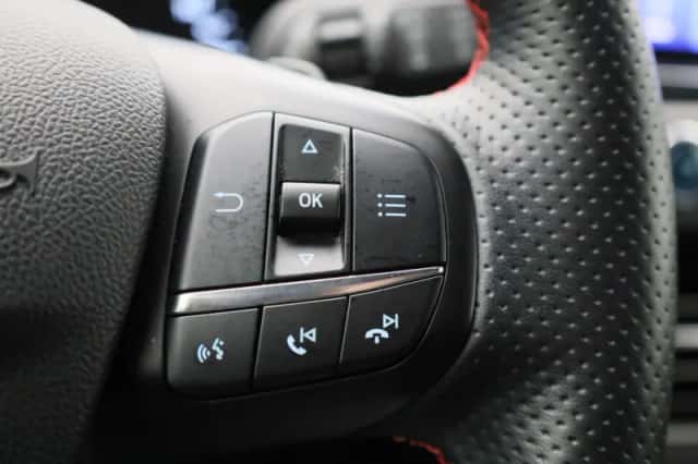 Ford Focus (2020) thumbnail 23
