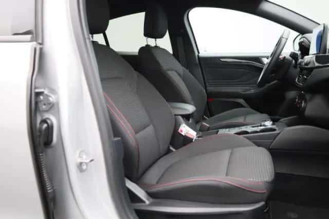 Ford Focus (2020) thumbnail 30