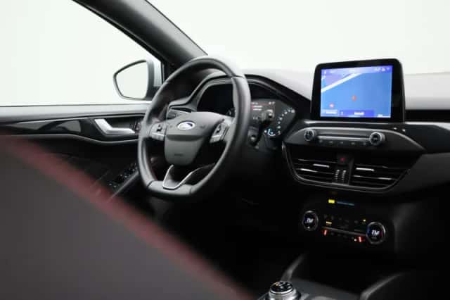 Ford Focus (2020) thumbnail 32