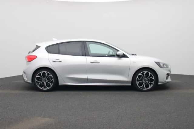 Ford Focus (2020) thumbnail 6