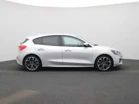 Ford Focus thumbnail 6