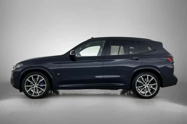 BMW X3 (2023) thumbnail 2