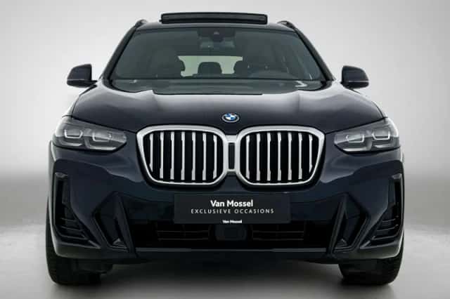 BMW X3 (2023) thumbnail 5