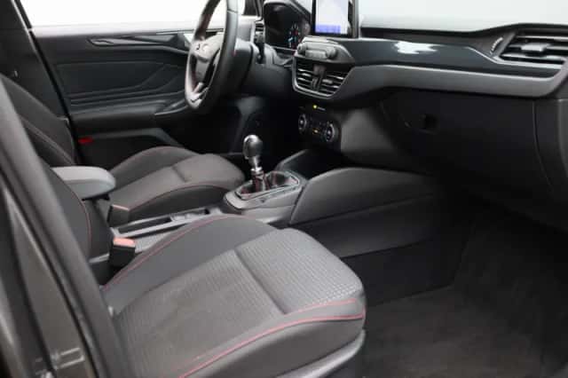 Ford Focus (2020) thumbnail 42