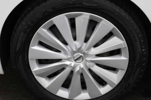 Nissan Micra (2020) thumbnail 12