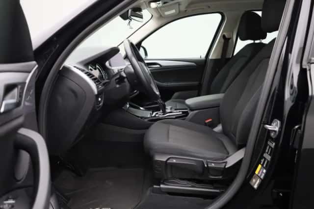 BMW X3 (2021) thumbnail 11