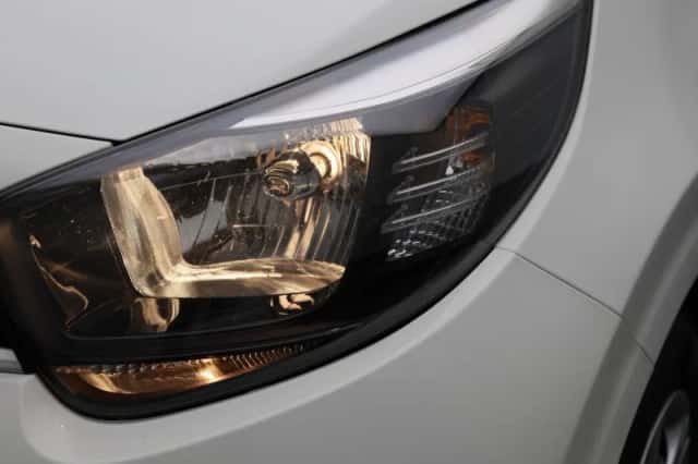 Kia Picanto (2021) thumbnail 12