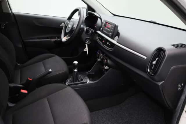 Kia Picanto (2021) thumbnail 24