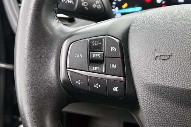 Ford Focus (2023) thumbnail 6