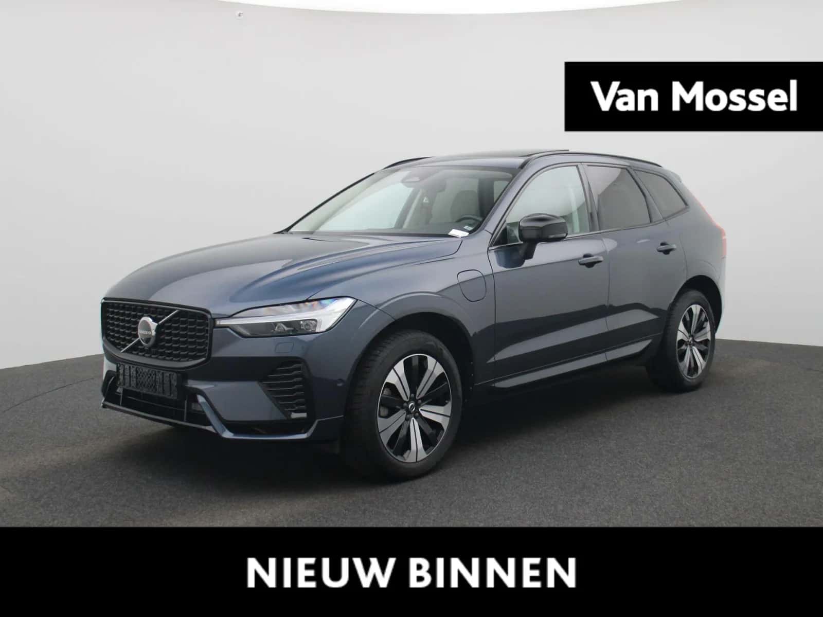 Volvo XC60 (2023) — foto 1