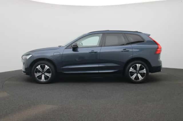 Volvo XC60 (2023) thumbnail 4