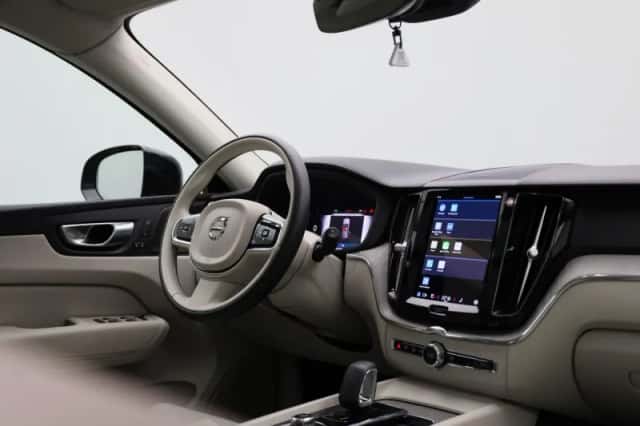Volvo XC60 (2023) thumbnail 38
