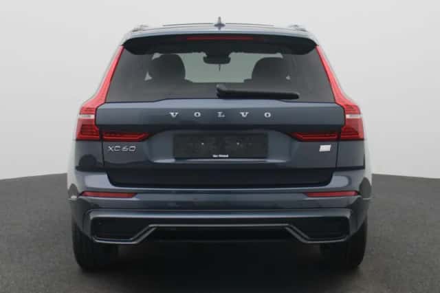 Volvo XC60 (2023) thumbnail 5