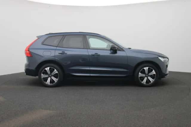 Volvo XC60 (2023) thumbnail 6