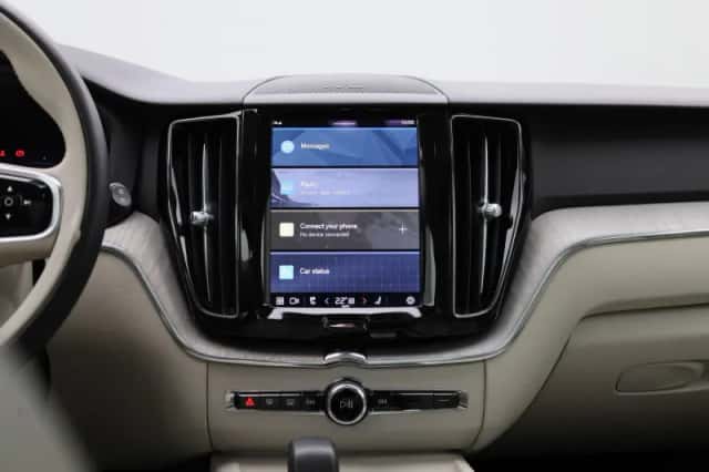 Volvo XC60 (2023) thumbnail 9