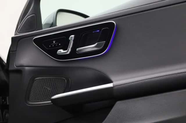 Mercedes-Benz C-Klasse (2023) thumbnail 45