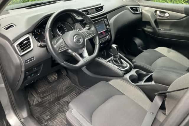 Nissan Qashqai (2018) thumbnail 3