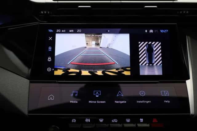 Peugeot 308 (2023) thumbnail 26