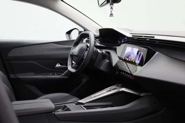 Peugeot 308 (2023) thumbnail 31