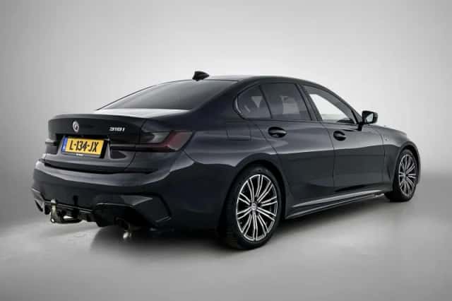 BMW 3-Serie (2021) thumbnail 4