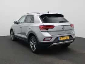 Volkswagen T-Roc thumbnail 2