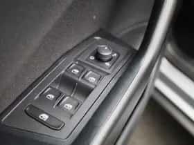 Volkswagen T-Roc thumbnail 30