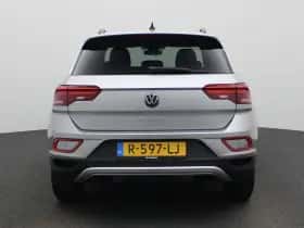 Volkswagen T-Roc (2022) thumbnail 5