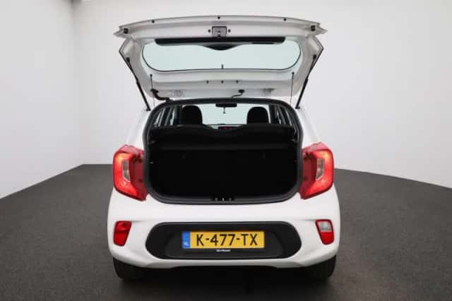 Kia Picanto (2021) thumbnail 11