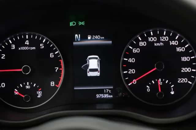 Kia Picanto (2021) thumbnail 8