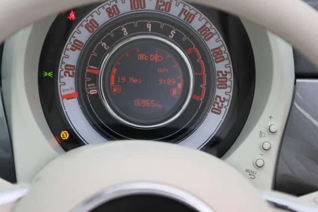 Fiat 500C (2021) thumbnail 8