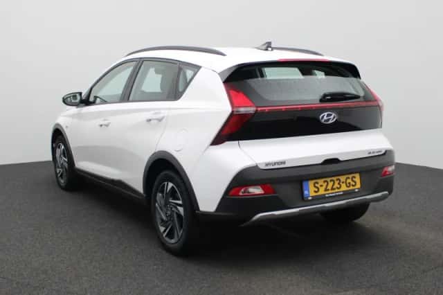 Hyundai Bayon (2023) thumbnail 2