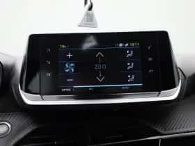 Peugeot e-208 thumbnail 17
