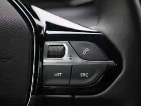 Peugeot e-208 thumbnail 25