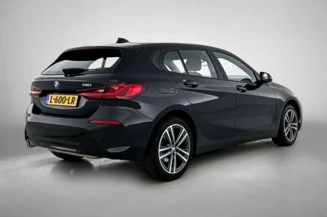 BMW 1-Serie (2021) thumbnail 3
