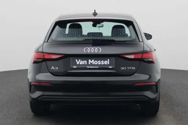Audi A3 (2022) thumbnail 5