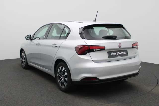 Fiat Tipo (2021) thumbnail 2