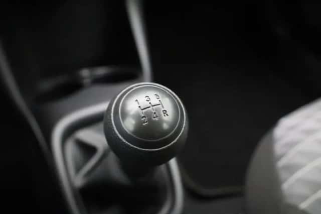 Peugeot 108 (2021) thumbnail 20