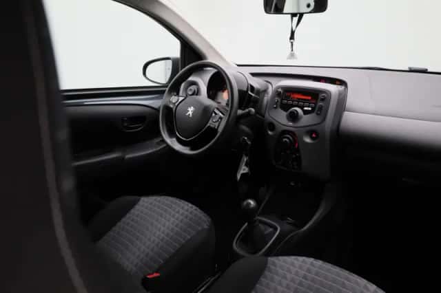 Peugeot 108 (2021) thumbnail 28