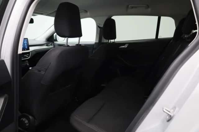 Ford Focus (2023) thumbnail 10