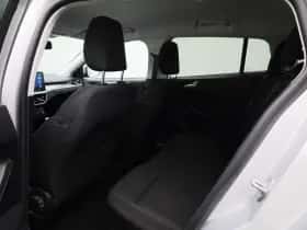 Ford Focus thumbnail 10