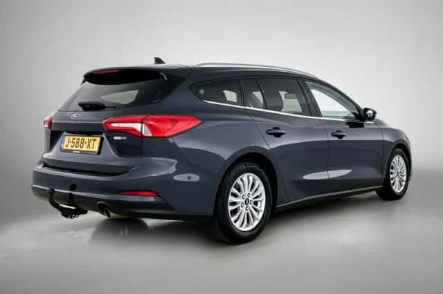 Ford Focus (2020) thumbnail 4