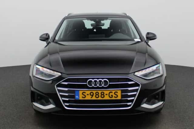 Audi A4 (2023) thumbnail 3