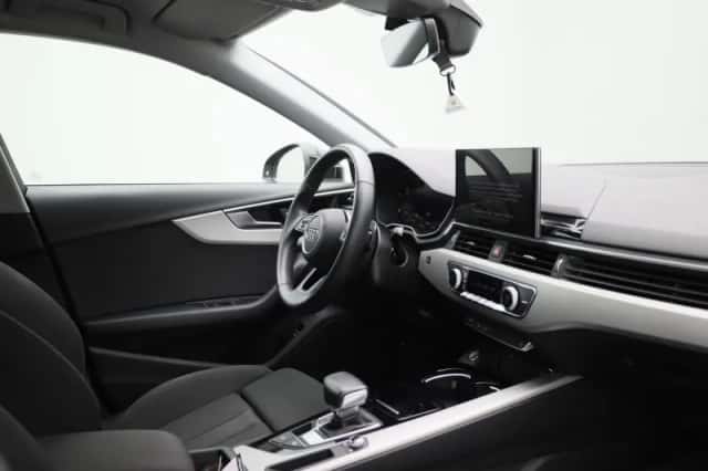 Audi A4 (2023) thumbnail 33