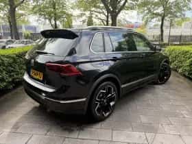 Volkswagen Tiguan (2019) thumbnail 2