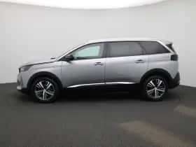 Peugeot 5008 (2023) thumbnail 4